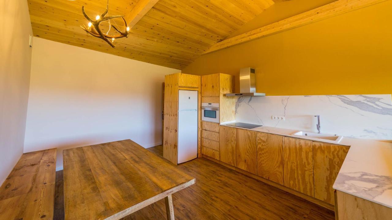 Eco-Apartaments Cal Rossa De Taus Екстер'єр фото